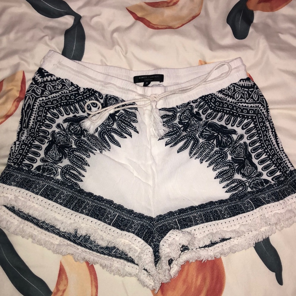 Bohemian shorts